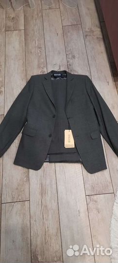 Школьный костюм рост 164 см