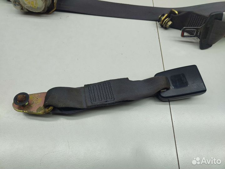 Ремень задний правый Suzuki Swift MA 1997 г.в