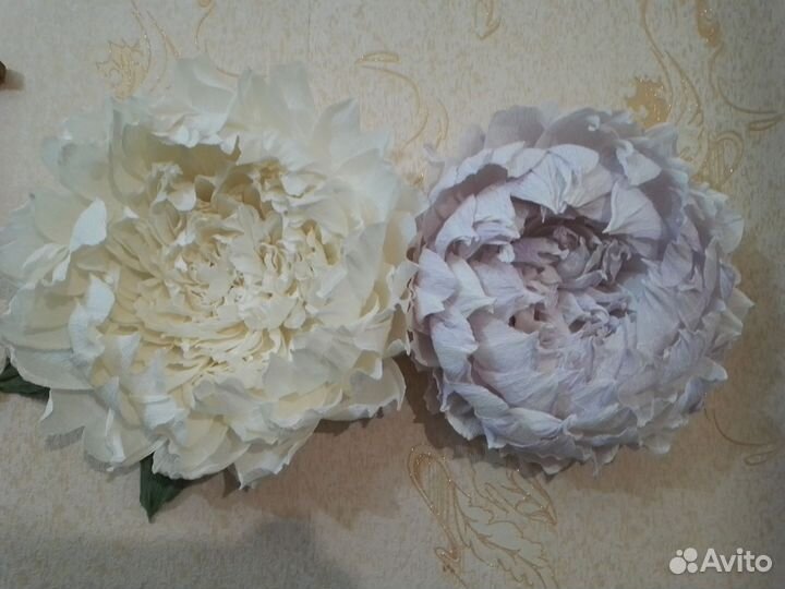 Цветы. Пион из гофрированной бумаги настенный
