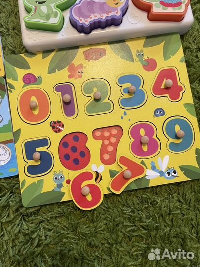 Рамки вкладыши, бизиборд и цилиндры Монтессори