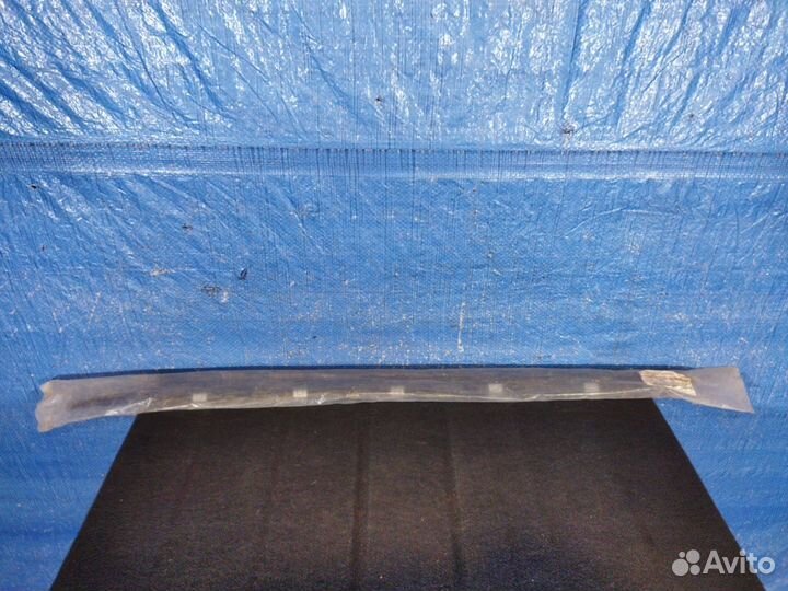 Уплотнитель стекла двери задней правой Rio 4 фb но