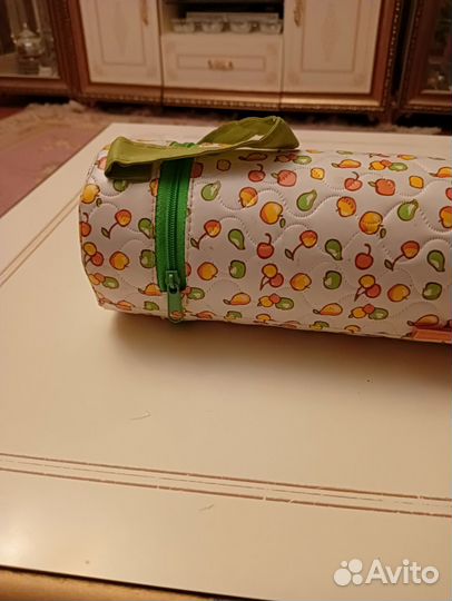 Термоконтейнер для бутылочки