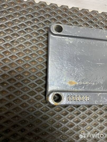 Кронштейн (крепление) Renault Premium 1629549