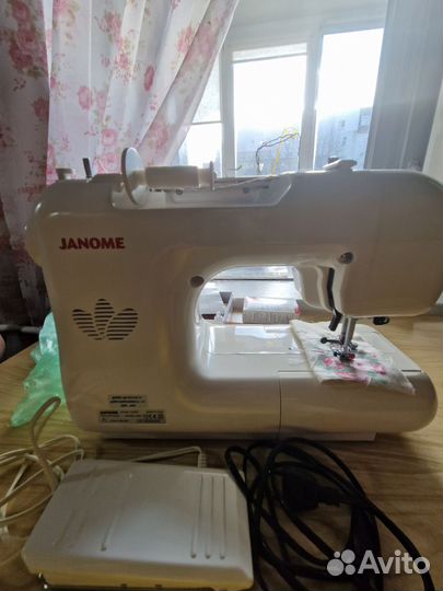 Швейная машина janome dc50