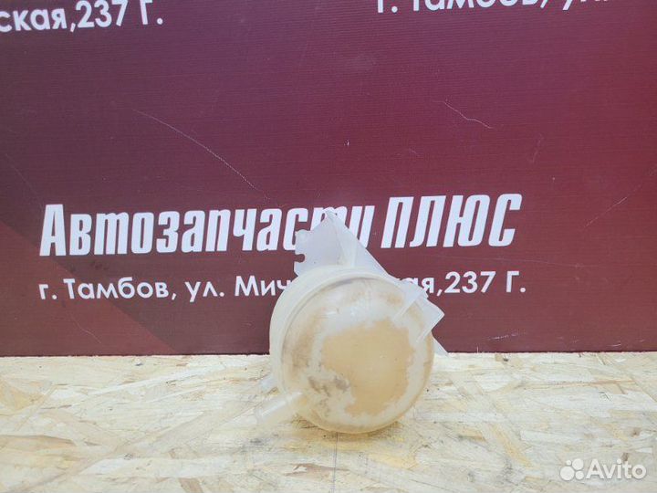 Бачок расширительный Renault Sandero