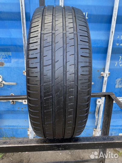 Barum Bravuris 3HM 215/55 R17 94Y