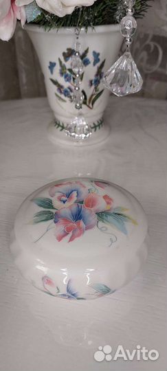 Фарфоровая банка