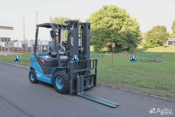 Вилочный погрузчик TRF D25-3Х