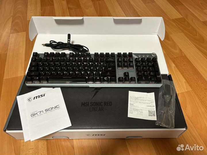Игровая механическая клавиатура MSI