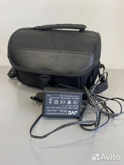 Видеокамера JVC GZ-hd7er