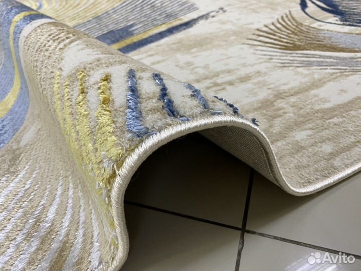 Ковер большой 200х300 новый