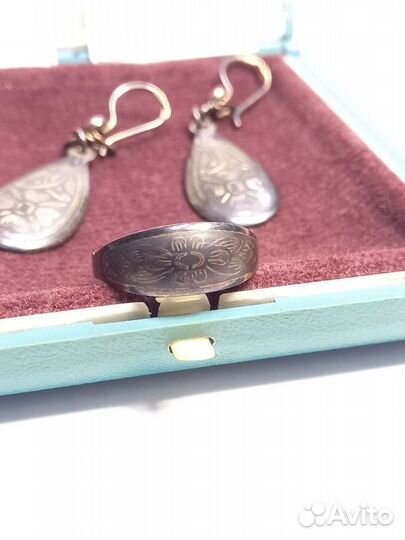 Комплект серьги и кольцо 