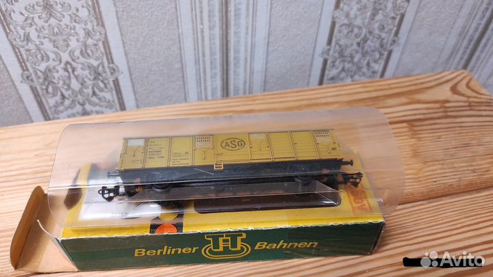 Двухосный грузовой вагон 