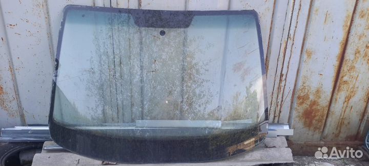 Лобовое стекло volkswagen caddy