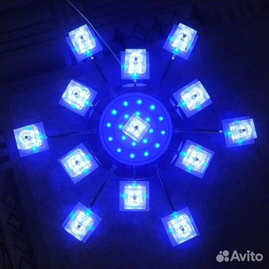 Люстра со светодиодной подсветкой и пультом ду