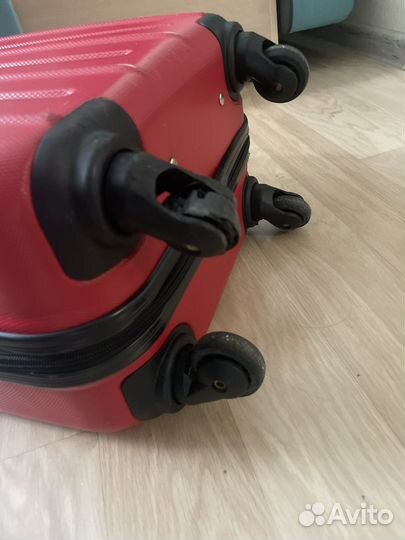 Маленький чемодан