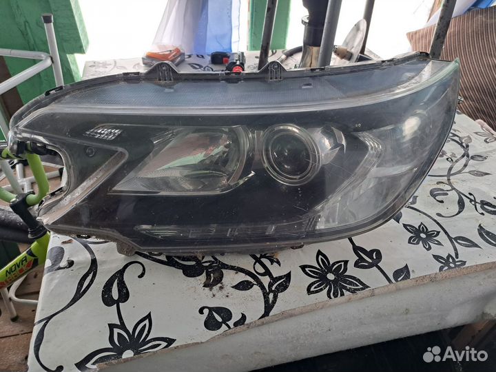 Фара Honda cr-v 4