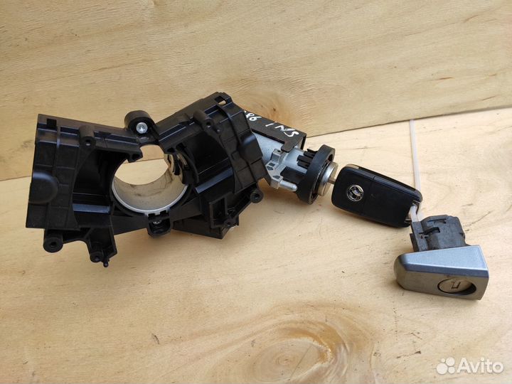 Замок зажигания с ключом на Опель Инсигния