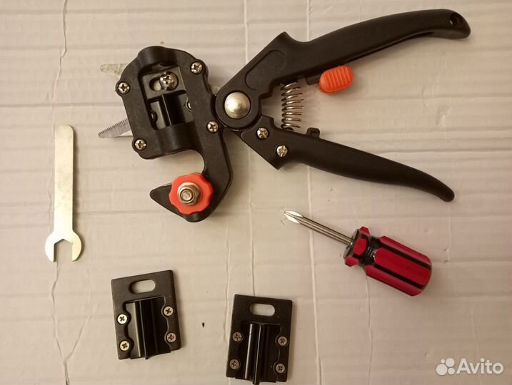 Прививочный усиленный секатор