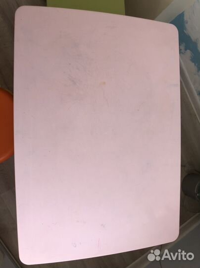 Детский стол IKEA маммут с табуретка и стул