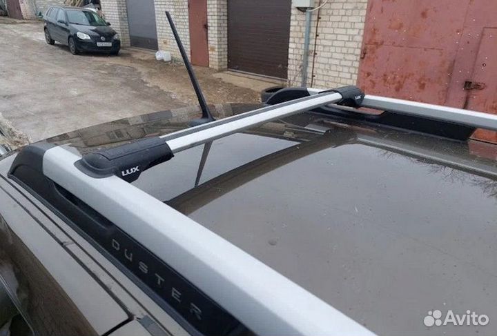 Багажник на рейлинг Люкс хантер на Рено Дастер