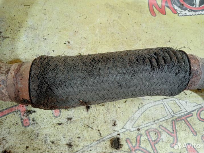 Приемная труба глушителя Ford Focus 1 I седан 1.8