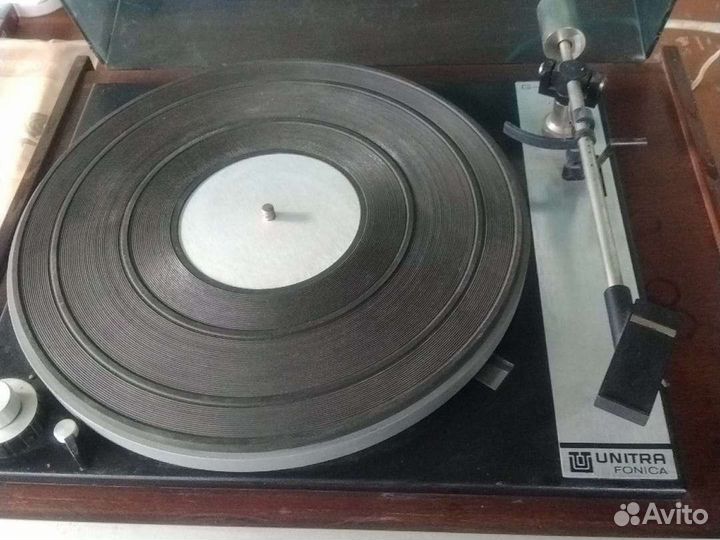 Проигрыватель винила Вега 104