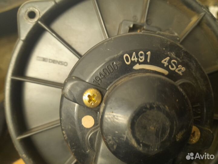 Вентилятор отопителя Mitsubishi Lancer 7