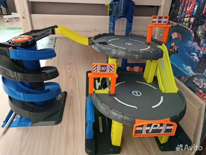 Большой гараж ELC трек, серпантин