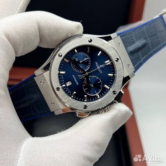 Часы мужские синие кварцевые Hublot