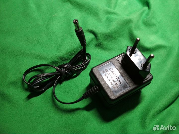 Сетевой адаптер блок питания Supra