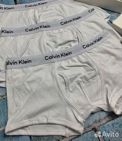 Трусы мужские белые Calvin Klein +5 носок