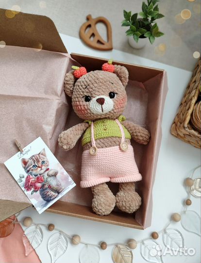 Вязаный плюшевый мишка