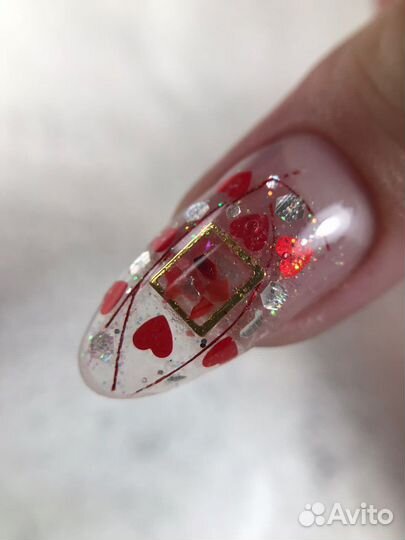 Маникюр педикюр