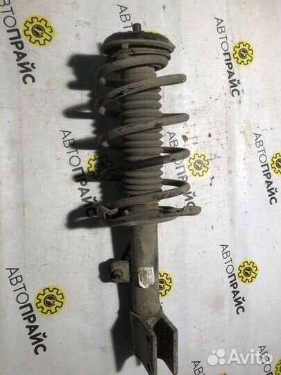 Стойка с пружиной в сборе передняя правая Peugeot