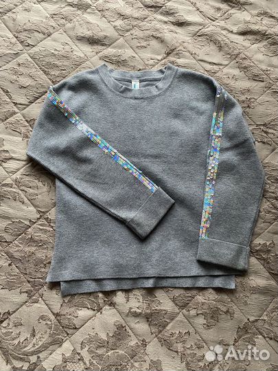 Кофта с пайетками 116