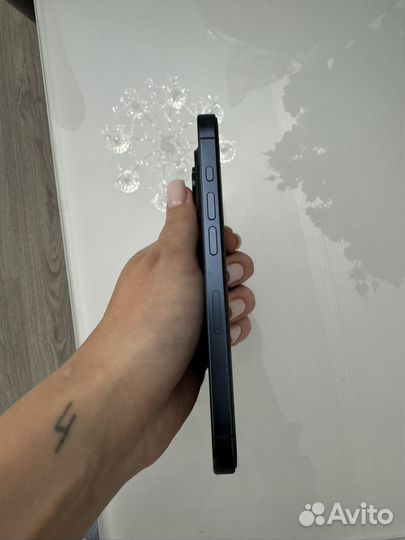 iPhone 15 Pro, 128 ГБ