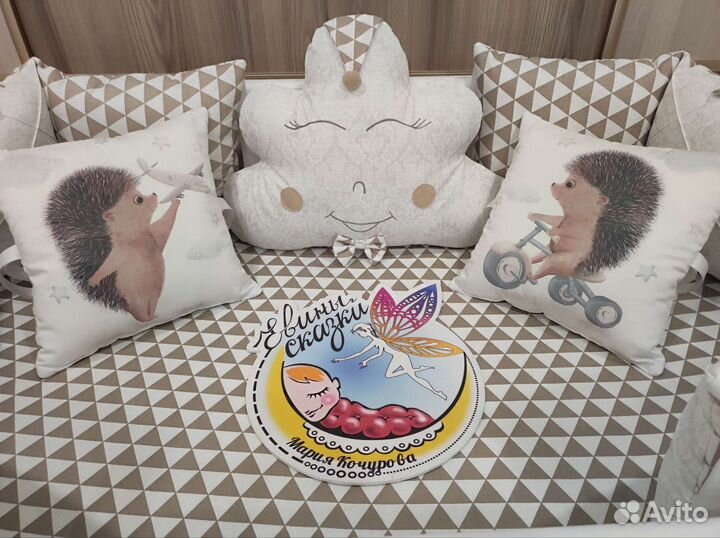 Бортики, простынь в кроватку для малыша