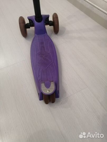 Самокат детский трехколесный светящийся