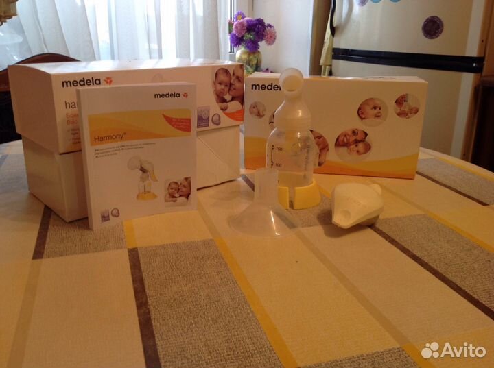 Ручной 2-фазный молокоотсос Medela harmony
