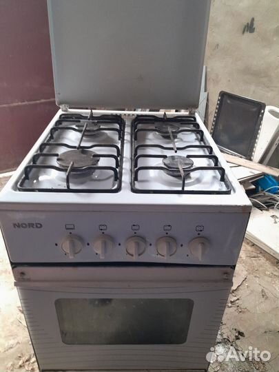 Газовая плита бу 4х камф