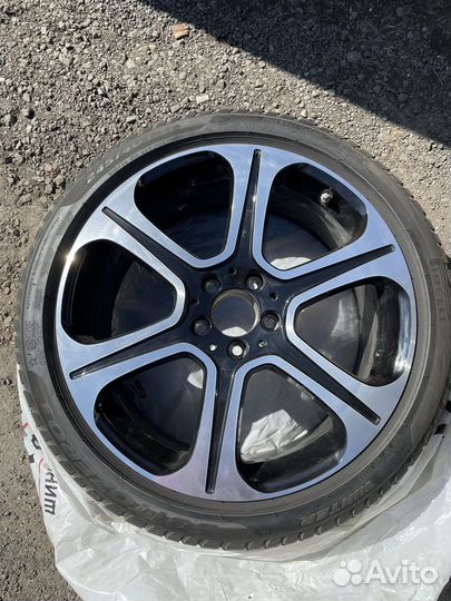 Колеса в сборе 245 40 R19 (зима)