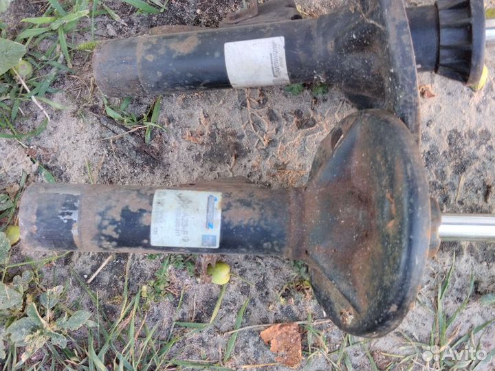 Продам стойки