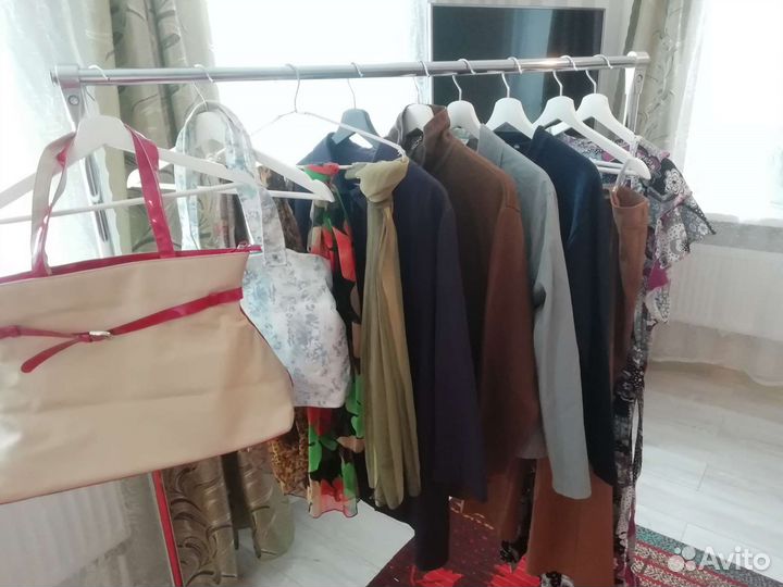 Брюки, пиджак, свитер 56- 58 размер.Пакет