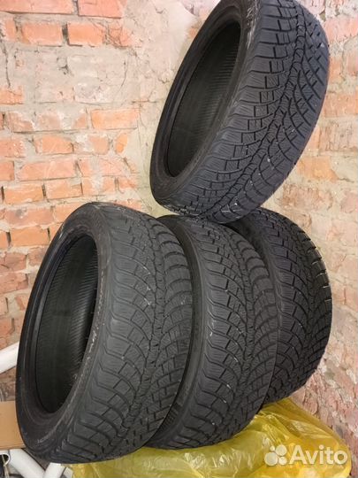 Kumho WinterCraft WP71 215/45 R17