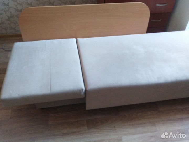 Кровать диван тахта софа бу