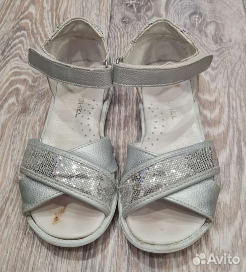 Босоножки для девочки