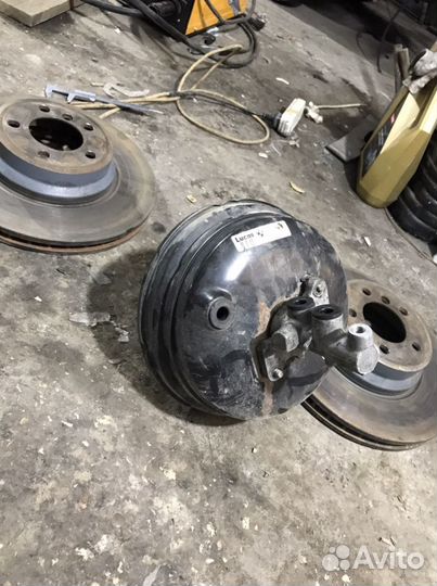 Двойной Вакуумный усилитель тормозов BMW вут и гтц