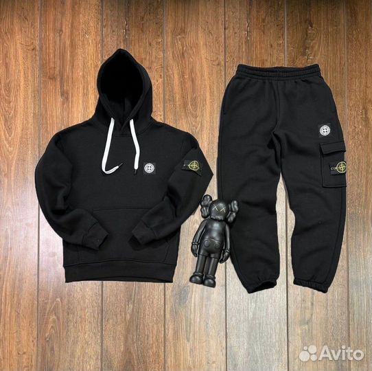 Спортивный костюм stone island