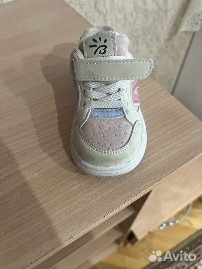 Кроссовки детские для девочки 21